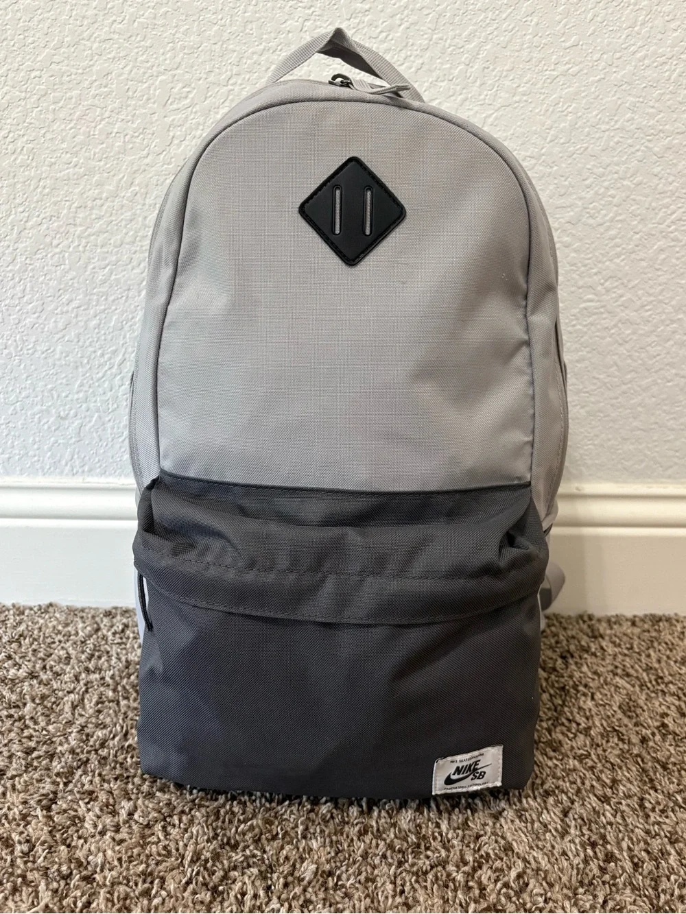 Nike SB Icon Two-Tone Gray Men’s Backpack